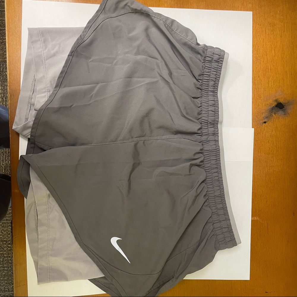Nike Temp Lux Women’s 2 in 1 Running Shorts